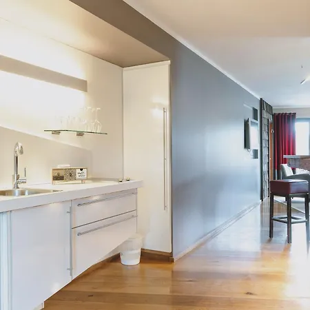 Apartmanhotel Auhof Wirtshaus & 4*