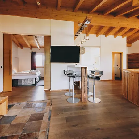 Lejlighedshotel Auhof Wirtshaus & 4*