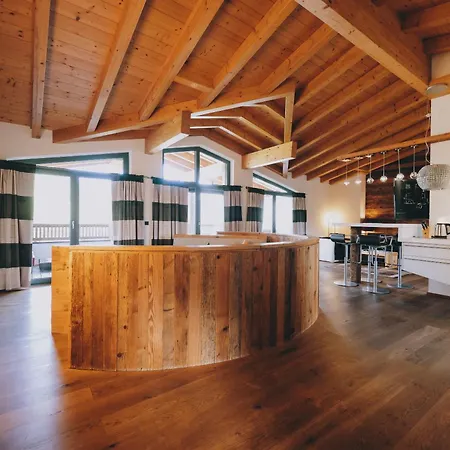 Lejlighedshotel Auhof Wirtshaus & 4*
