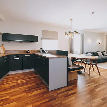 Auhof Wirtshaus & Apartmanhotel 4*