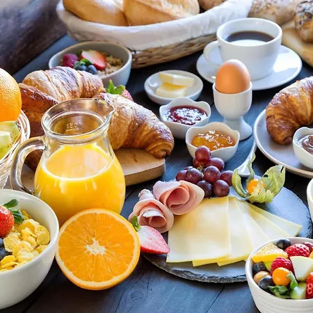 Auhof Wirtshaus & Lejlighedshotel 4*