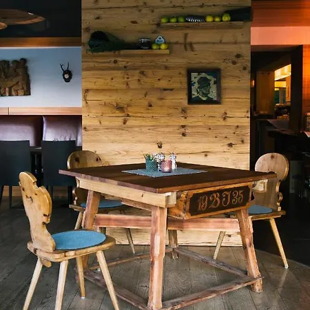 Apartmanhotel Auhof Wirtshaus &