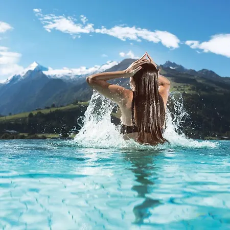 Auhof Wirtshaus & Apartmanhotel 4*