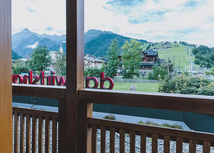 Auhof Wirtshaus & شقة فندقية كابرون