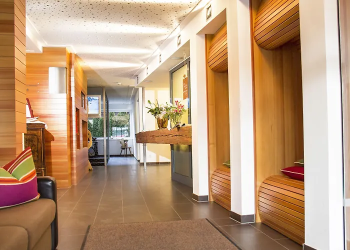 Auhof Wirtshaus & كابرون