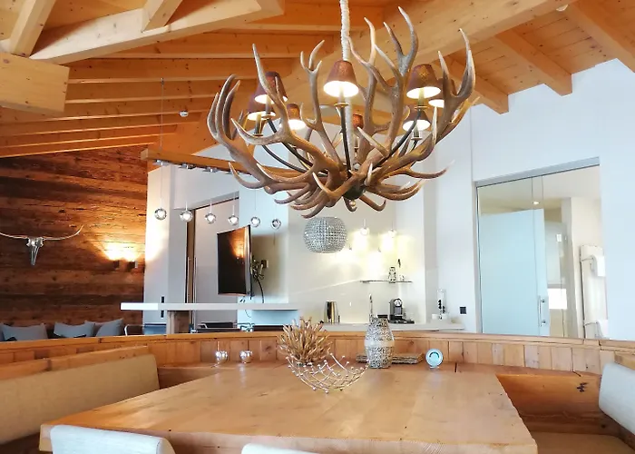 Auhof Wirtshaus & شقة فندقية كابرون