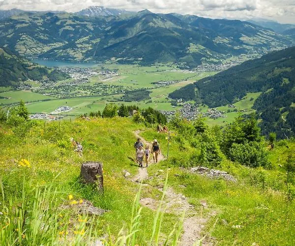 Auhof Wirtshaus & شقة فندقية كابرون